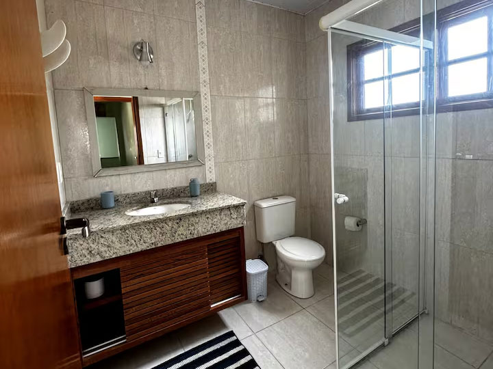 012-suite-v-martins-beach-house